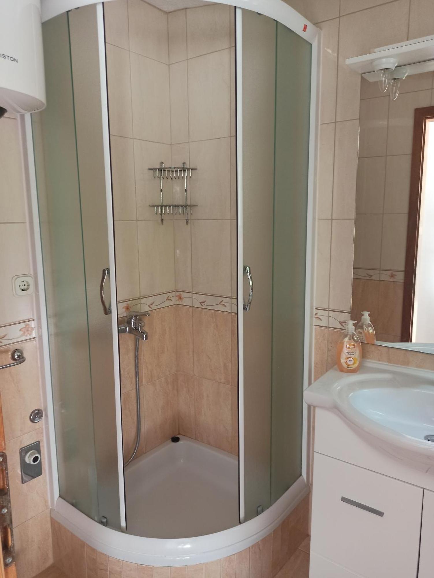Apartments By The Sea Podgora, Makarska - 2593 Екстериор снимка